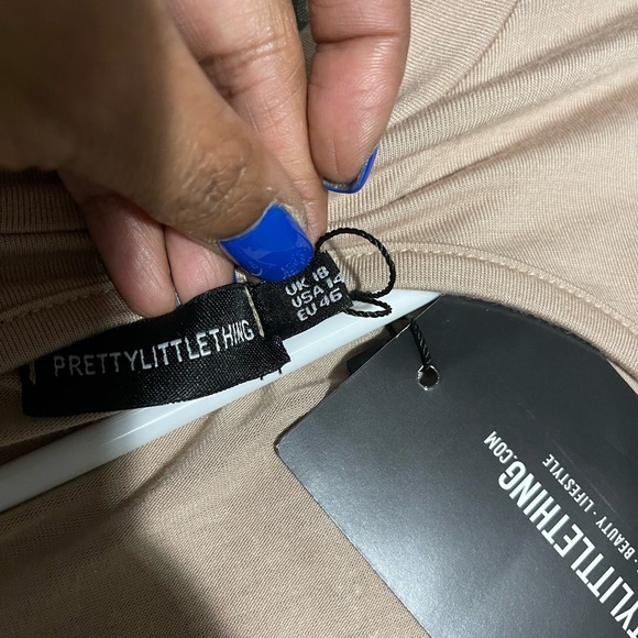 NWT PRETTY LITTLE THING DRESS - Picture 3 of 3